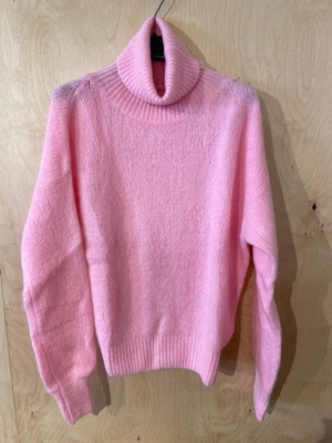 PULL  ROLKRAAG CANDY PINK